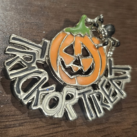 Bold BIG 3D Rhinestone Pumpkin Jack O Lantern Brooch – Orange – Halloween Costume Pin